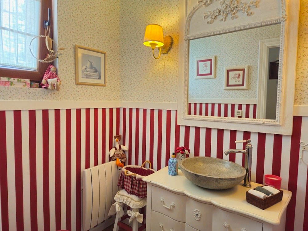 Property 2452 - Image 26